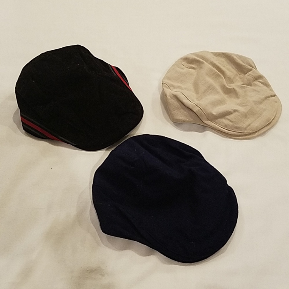 *Sold* Baby boys golf cap set